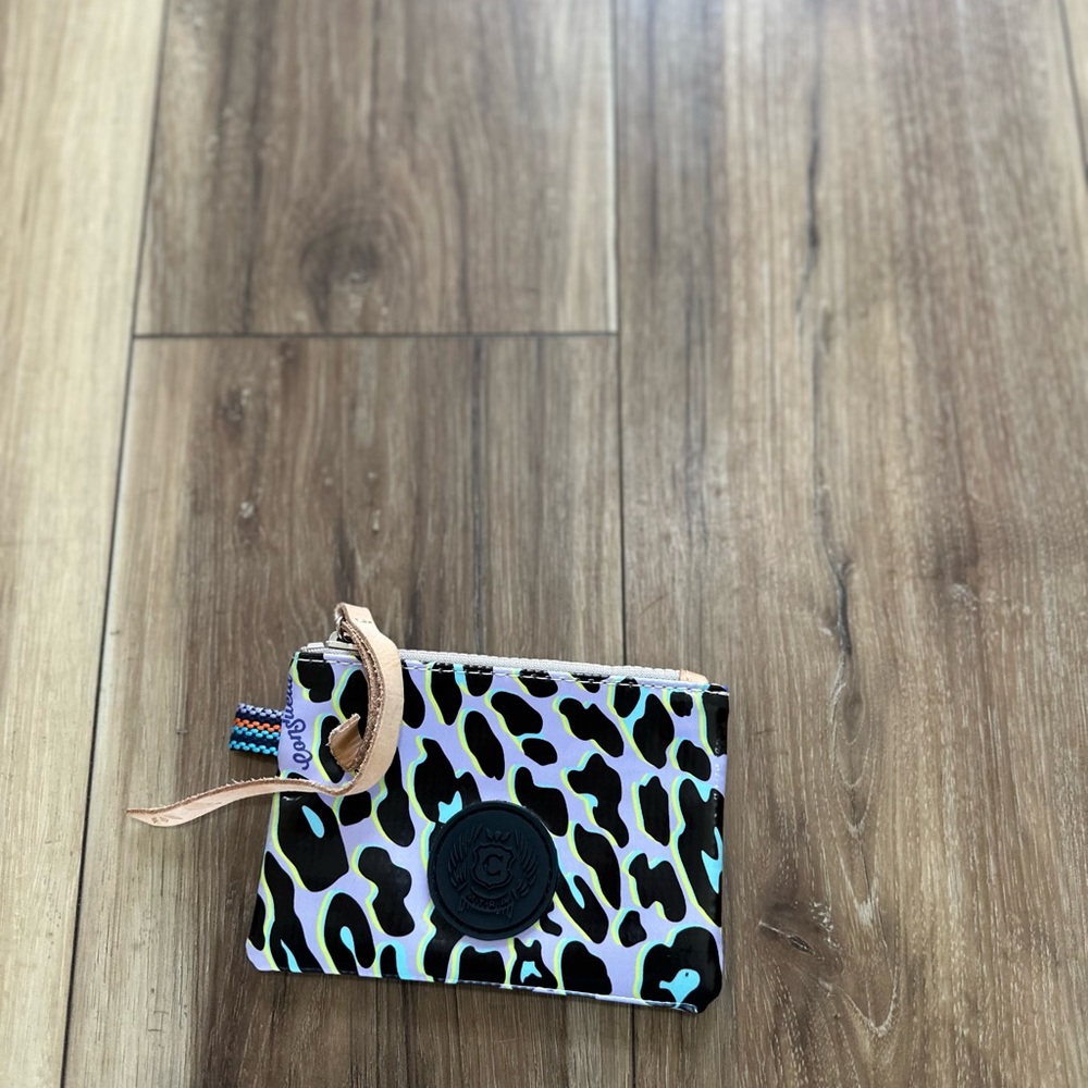 Consuela lavender leopard keychain - Picture 2 of 4